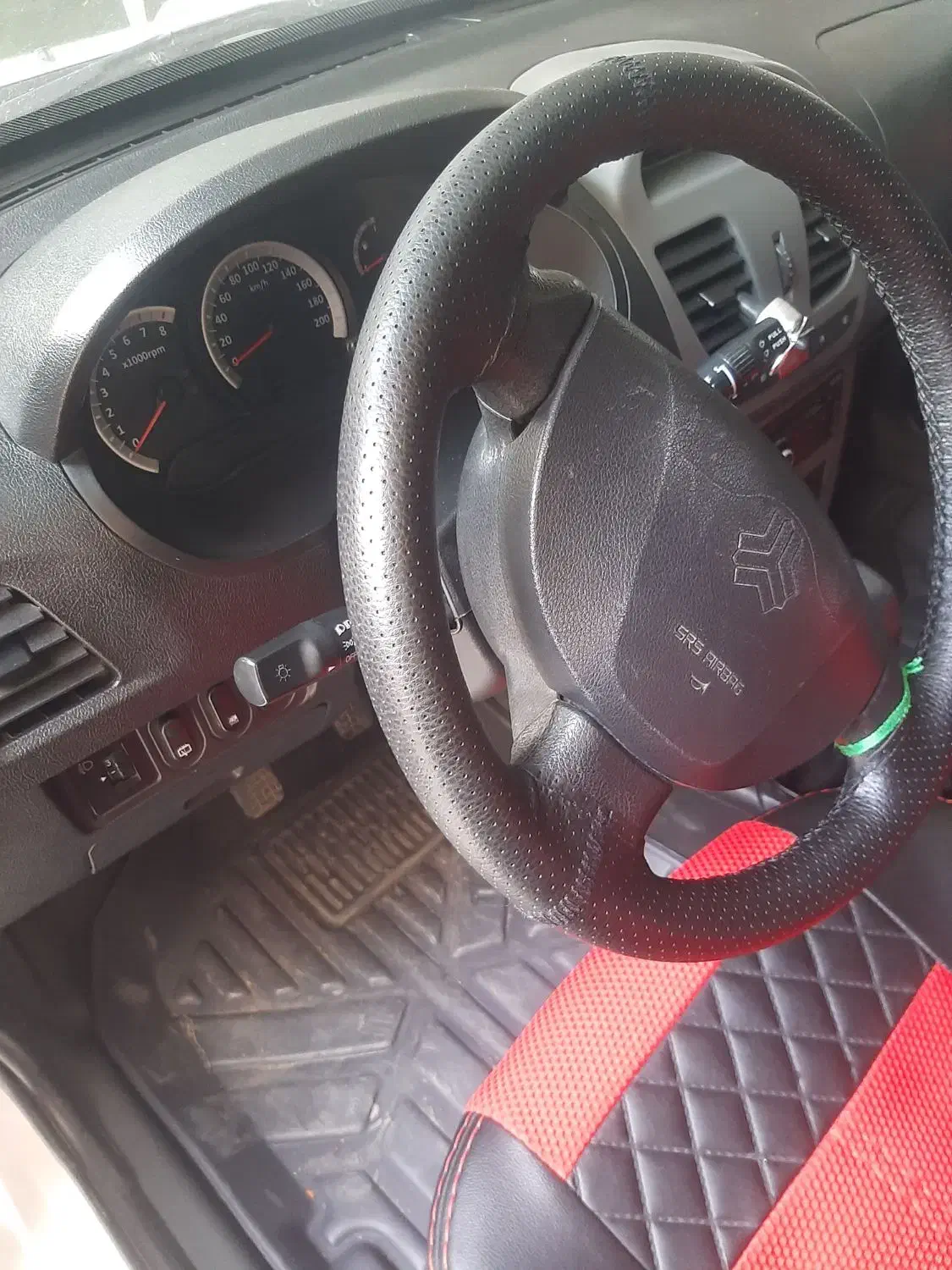 کوئیک ۹۸|خودرو سواری و وانت|کرمانشاه, |دیوار