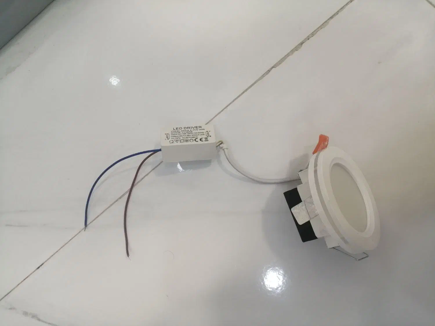 فروش تعدادی لامپ LED|لامپ و چراغ|اهواز, کوی نفت|دیوار