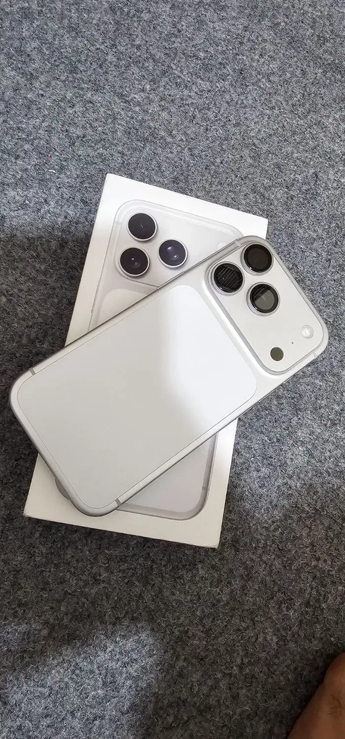 ۱۷ پرو ۲۵۶ گیگ|موبایل|تهران, یاخجی آباد|دیوار