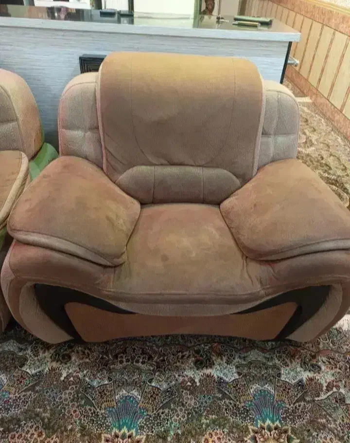 ۲ عدد مبل تک نفره|مبلمان خانگی و میز عسلی|اهواز, معین زاده|دیوار