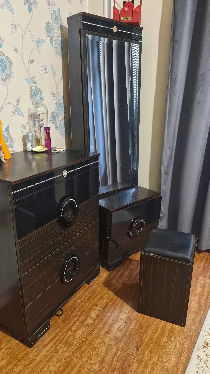 سرویس خواب دونفره|تخت و سرویس خواب|رشت, پل تالشان|دیوار