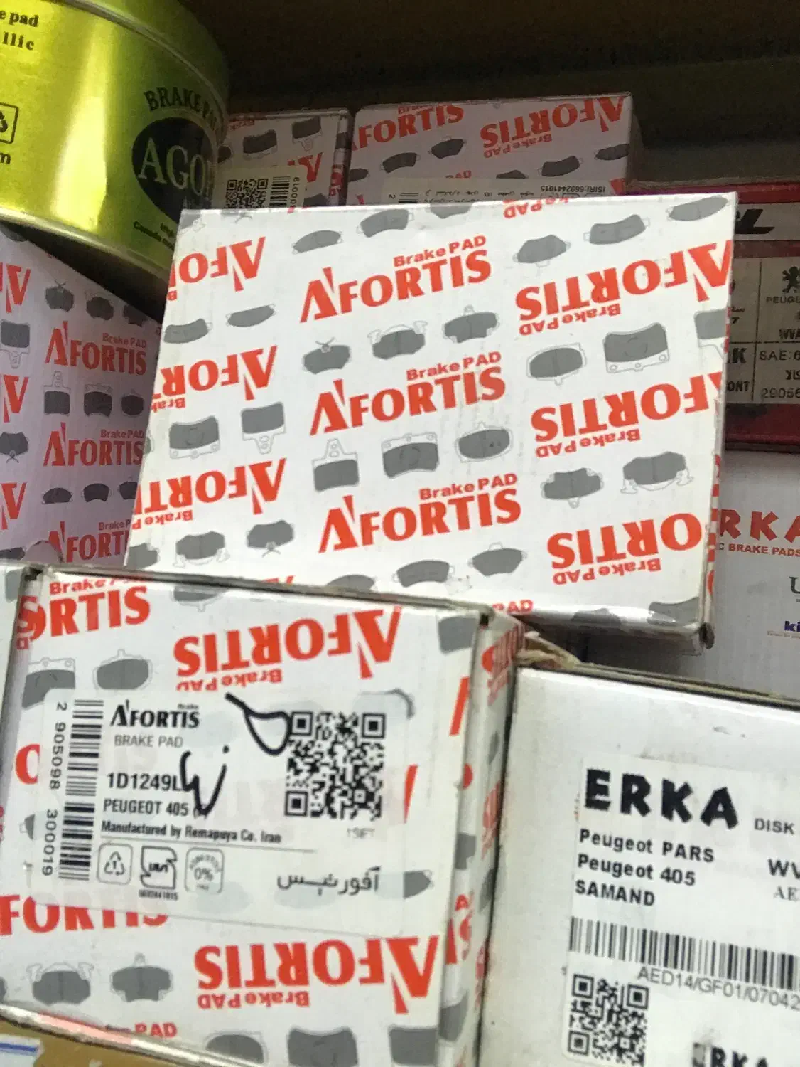 لنت ترمز تمام خودروها و موتور سیکلت سبک و سنگین|قطعات یدکی و لوازم جانبی|اصفهان, فجر|دیوار