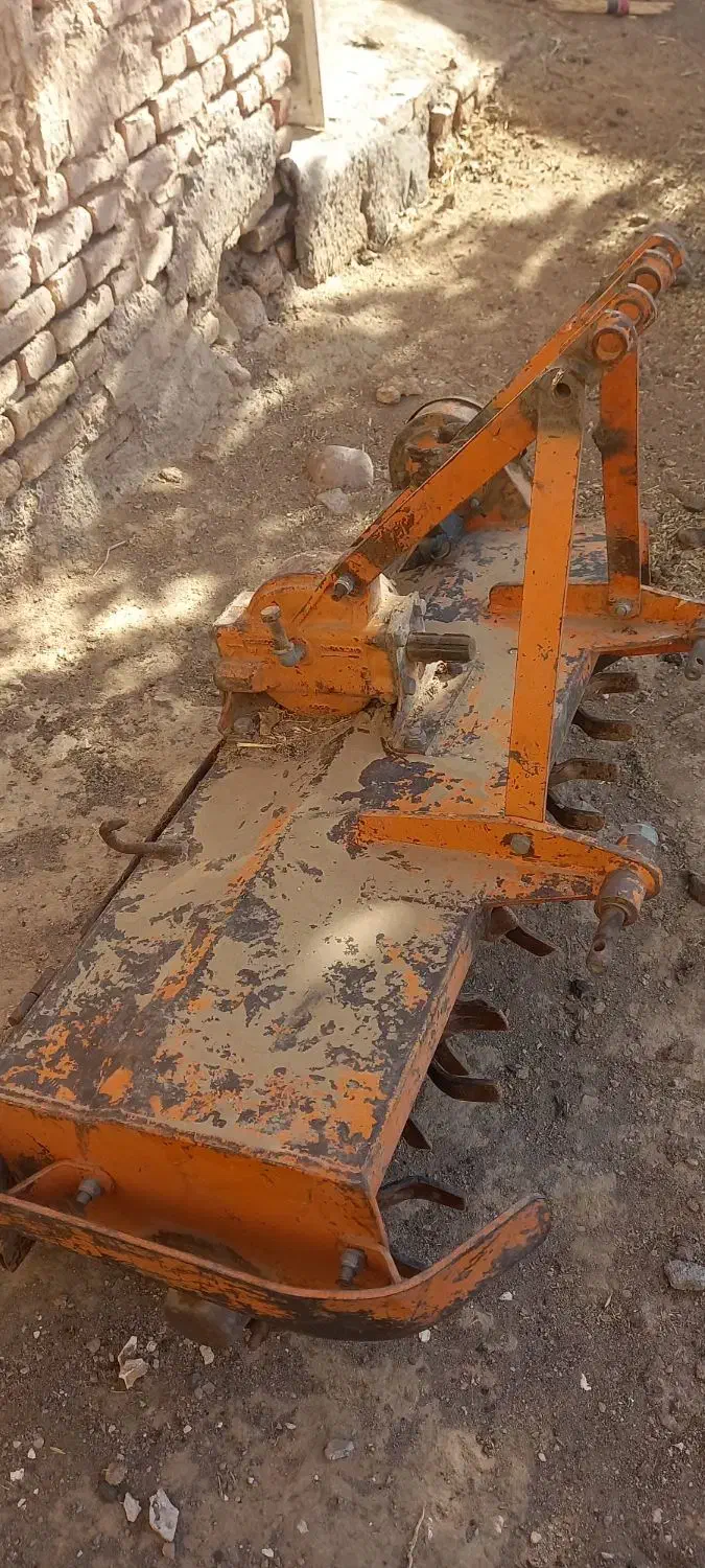 باسلام لتواتور ۲۴پر هادی بسیار تمیز و کم کار|ماشینآلات صنعتی|زاوه, |دیوار