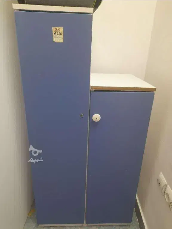 تخت دوطبقه به همراه دو عددکشو پاتختی|تخت و سرویس خواب|ساری, |دیوار