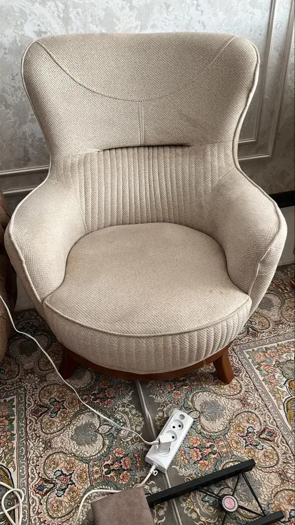 دو عدد مدل تک نفره در حد نو|مبلمان خانگی و میز عسلی|سبزوار, شهرک جهاد|دیوار