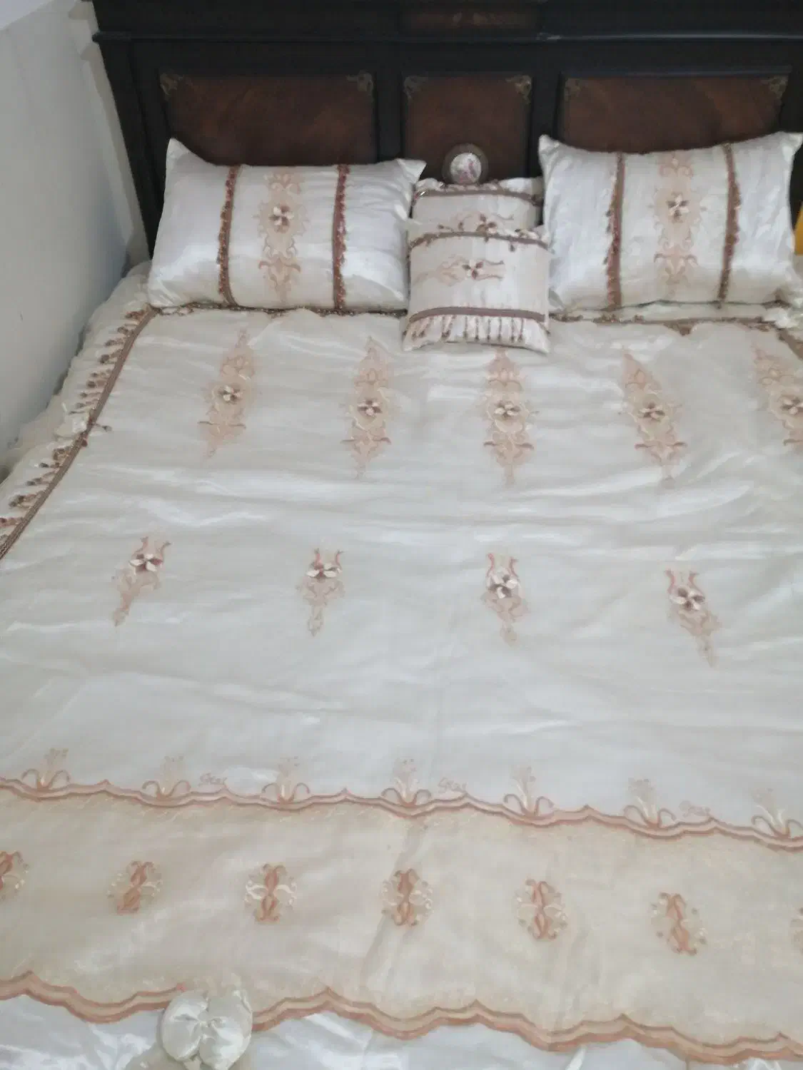 روتختی|رختخواب، بالش، پتو|آزادشهر, |دیوار