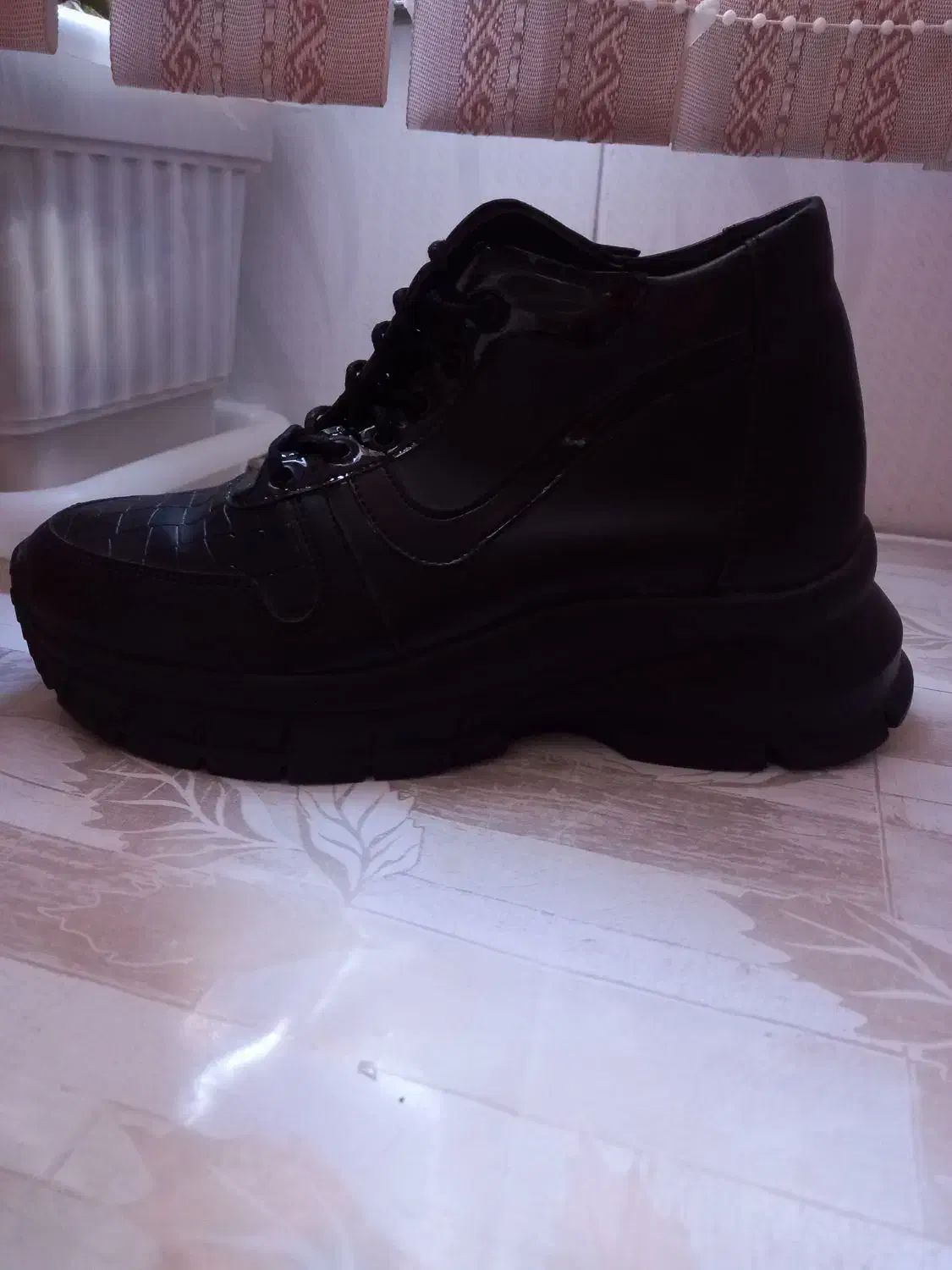 کفش|کیف، کفش، کمربند|فرخ‌شهر, |دیوار