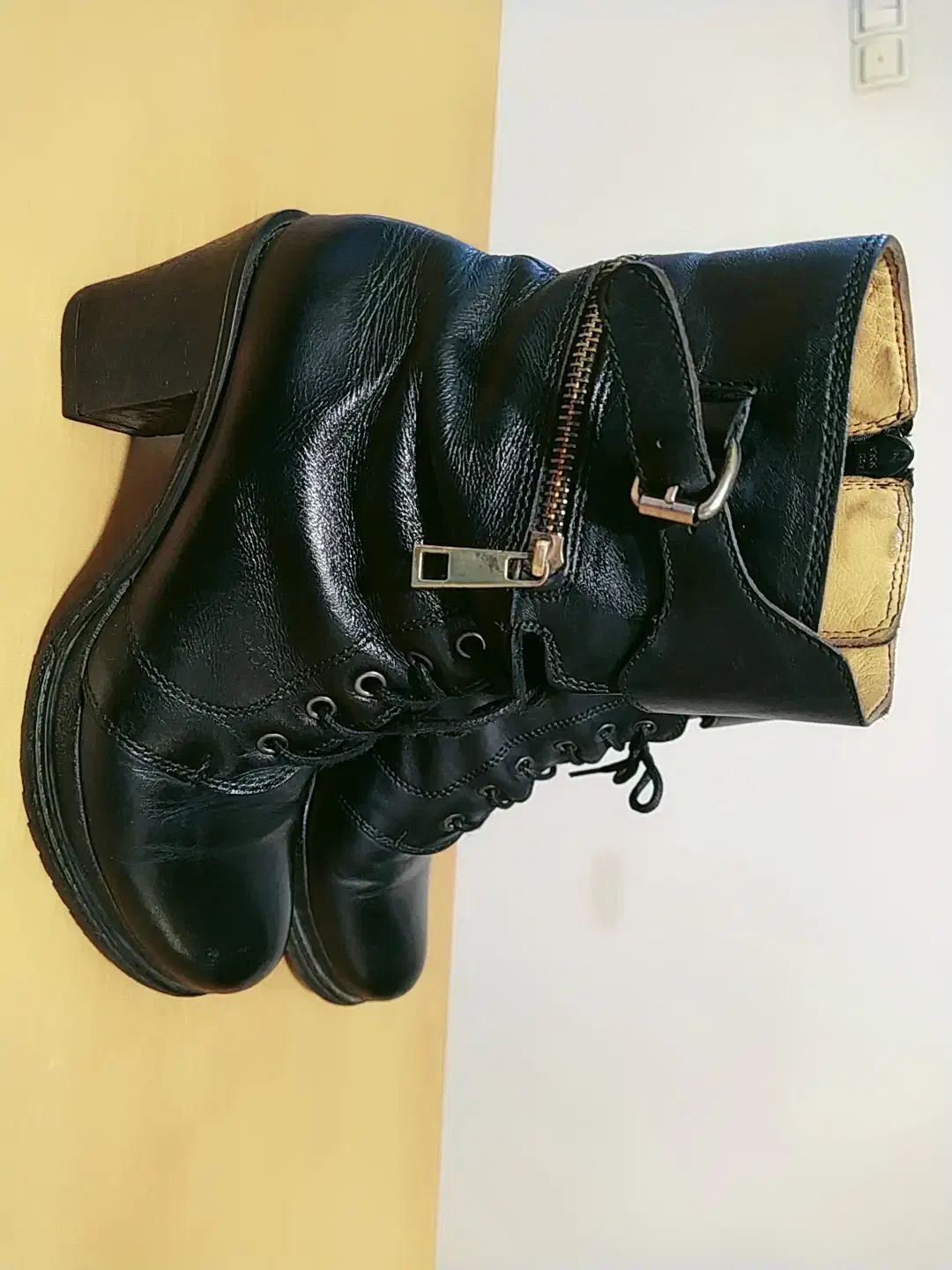 چکمه چرم|کیف، کفش، کمربند|تهران, جوانمردان (اندیشه)|دیوار