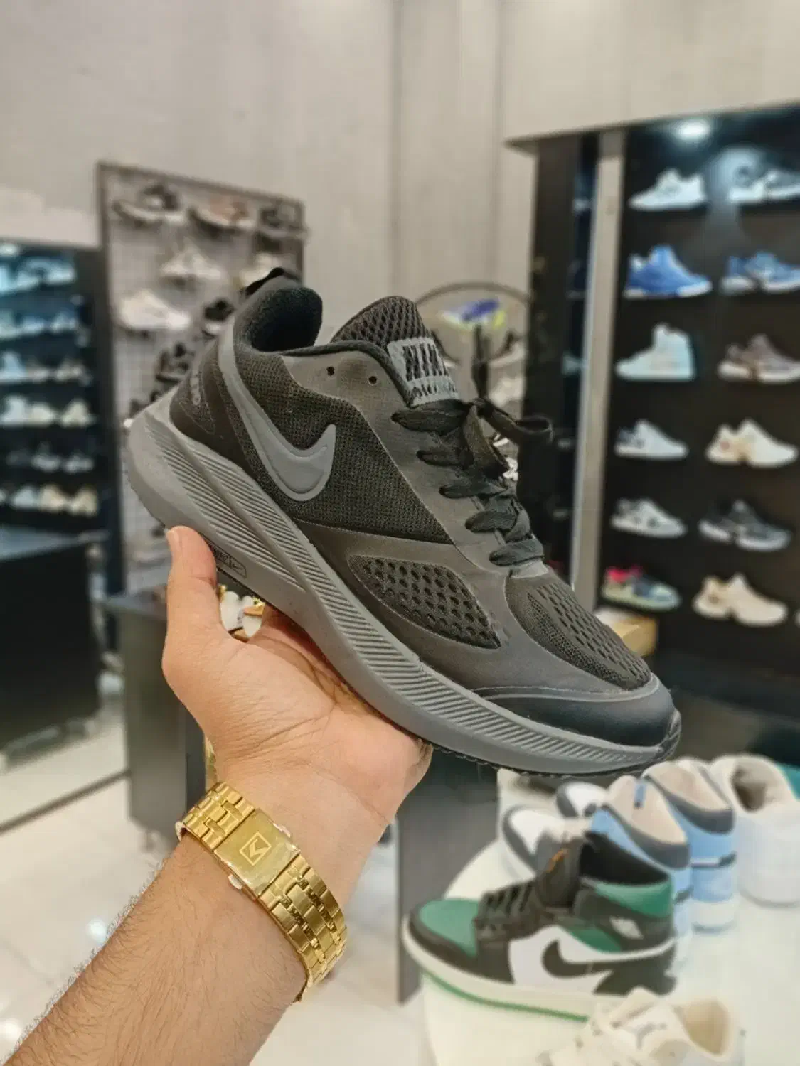 نایک رانینگ مشکی طوسی|کیف، کفش، کمربند|فریدون‌کنار, |دیوار