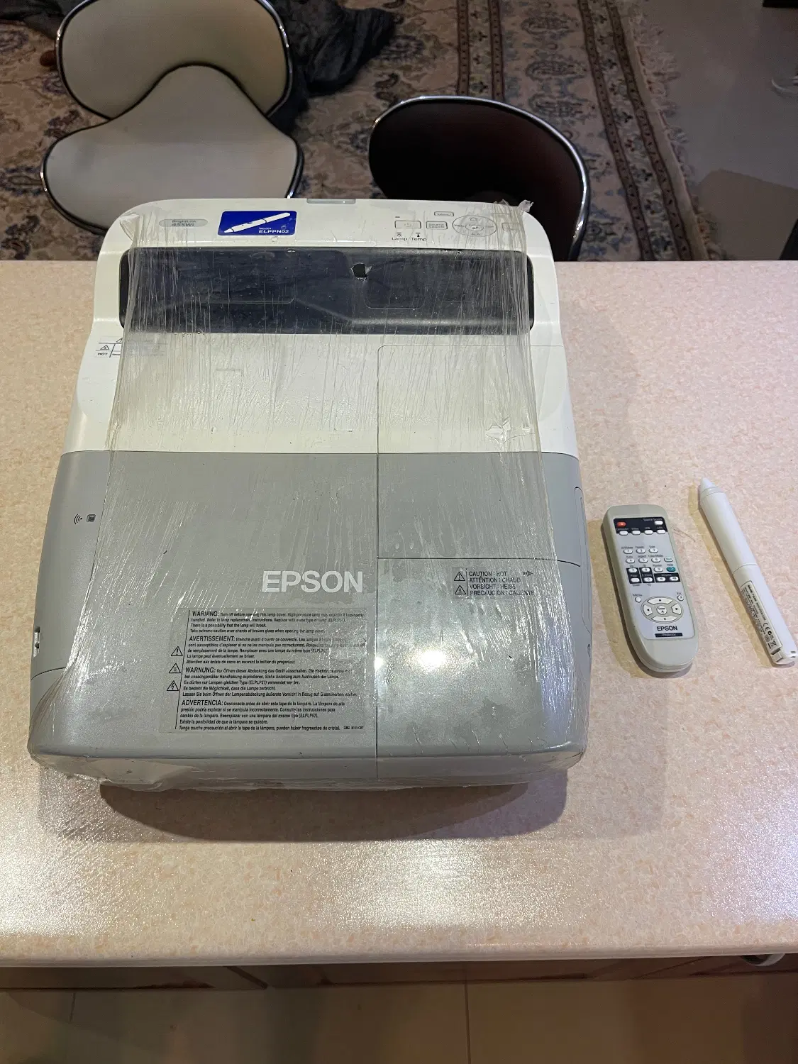 ویدئو پروژکتور اپسون Epson EB-455Wi با قلم و کنترل|تلویزیون و پروژکتور|اصفهان, عباسآباد|دیوار