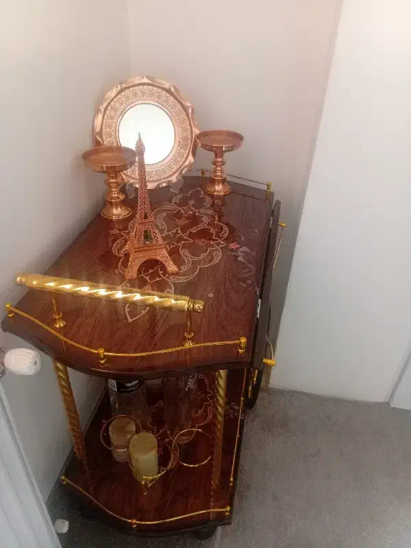 میز کنار سالن|مبلمان خانگی و میز عسلی|هشتگرد, فاز ۷ مهستان|دیوار