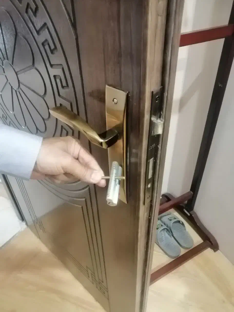 تعمیرات آب و فاضلاب وبرق ساختمان...|خدمات پیشه و مهارت|قم, بنیاد|دیوار