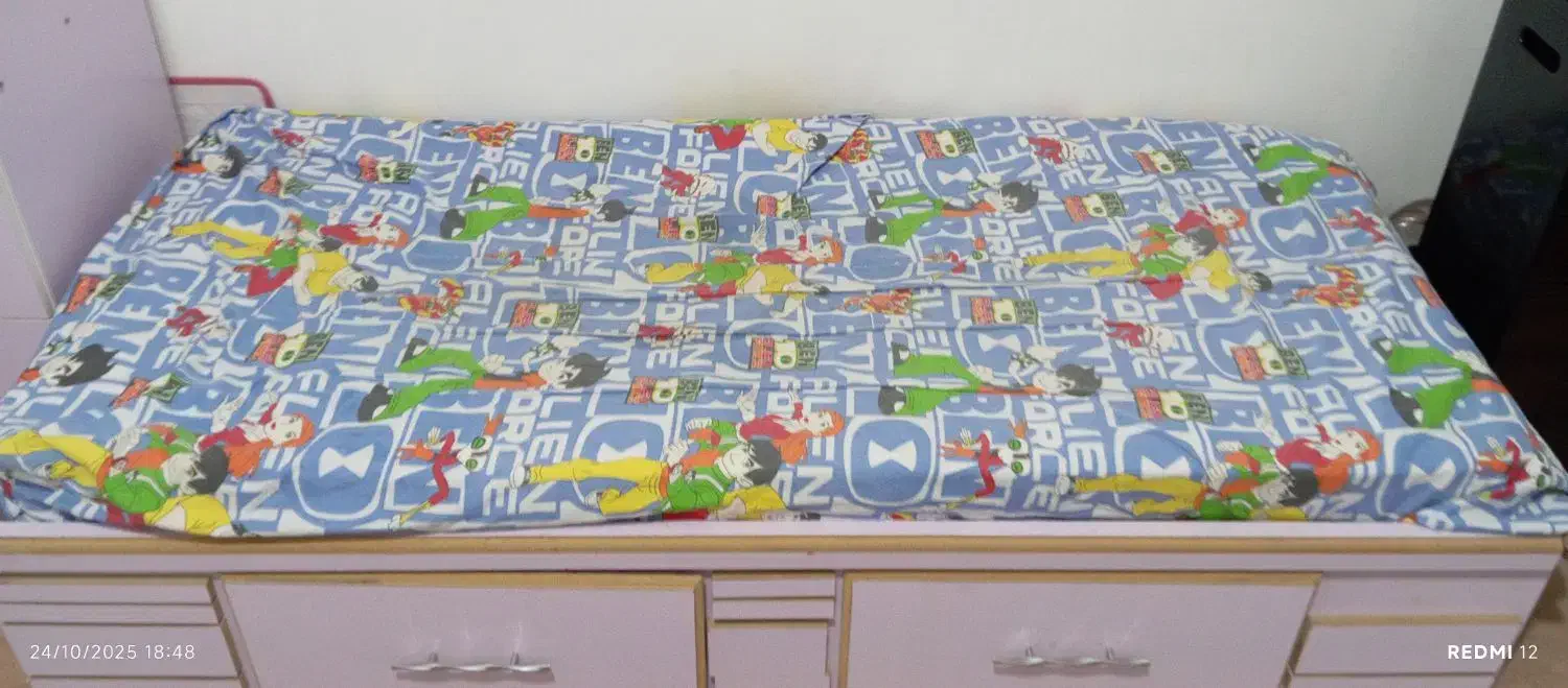 تخت و خواب یک نفره همراه با کمد|تخت و سرویس خواب|پیرانشهر, |دیوار