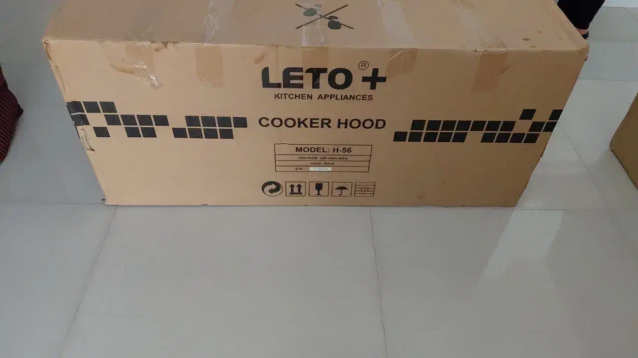 یک عدد هود شیشه ای مشکی لتو مثبت آکبندِ نو.|هود|زنجان, |دیوار