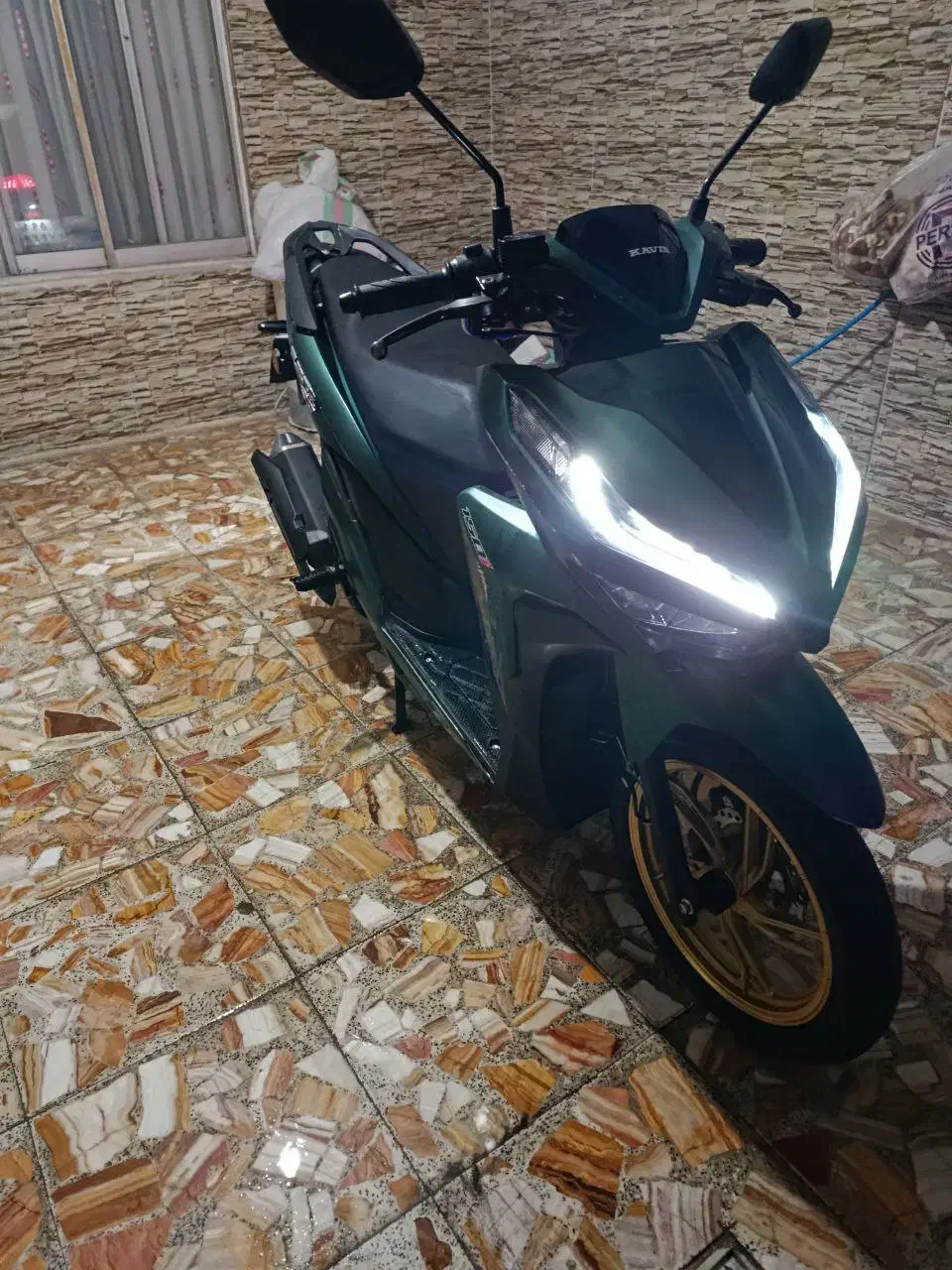 کلیک کویر سبز کله غازی|موتورسیکلت|بابل, |دیوار