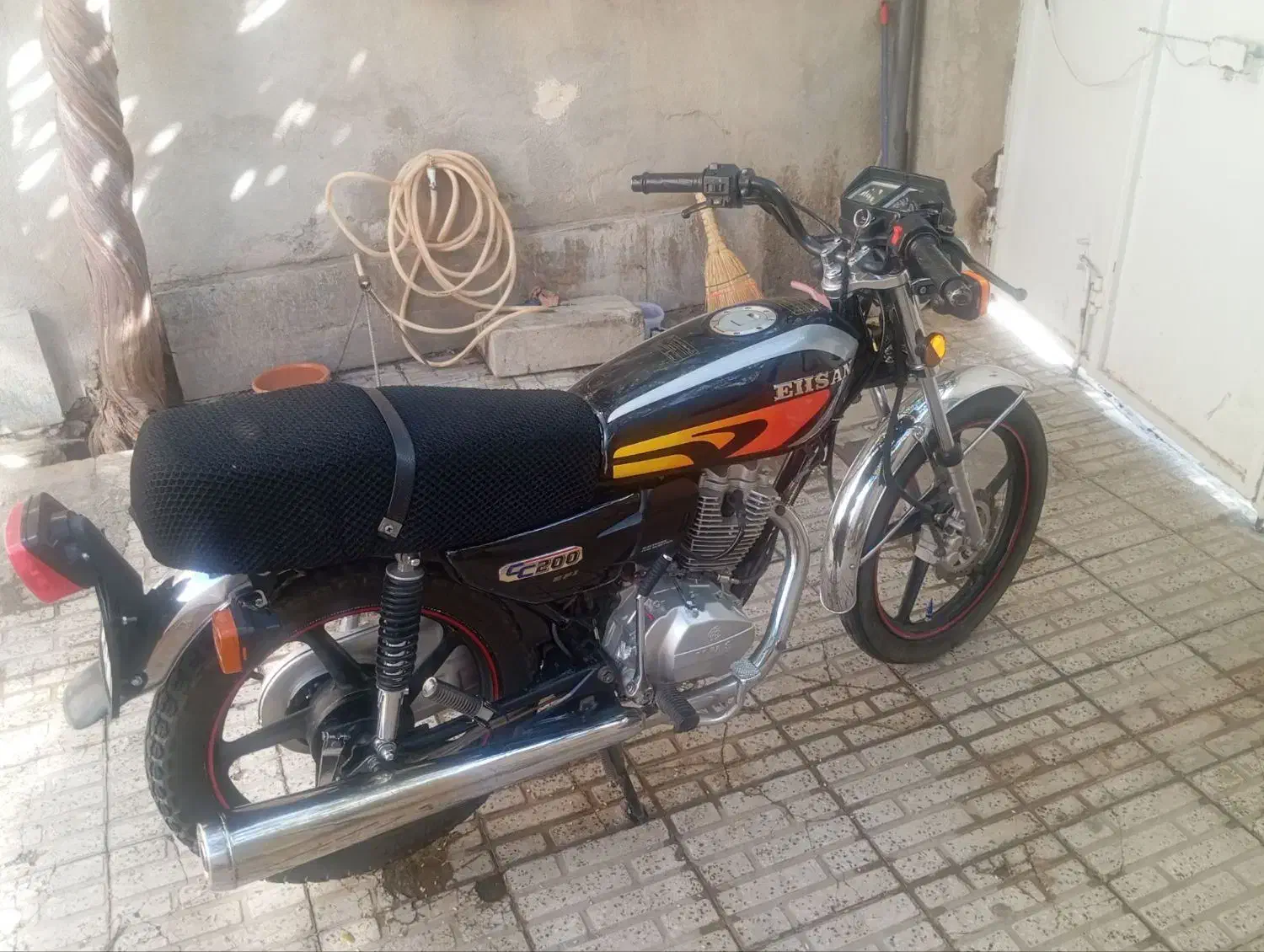 موتور۲۰۰ احسان ۱۴۰۲ چک دارم|موتورسیکلت|ملایر, |دیوار