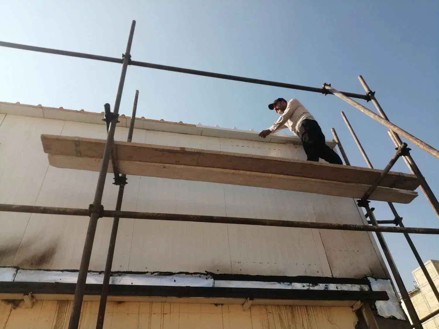 شیروانی سازه سبک(ساندویج، پانل) فنی مهندسی ماندگار|خدمات پیشه و مهارت|قم, زنبیل آباد|دیوار