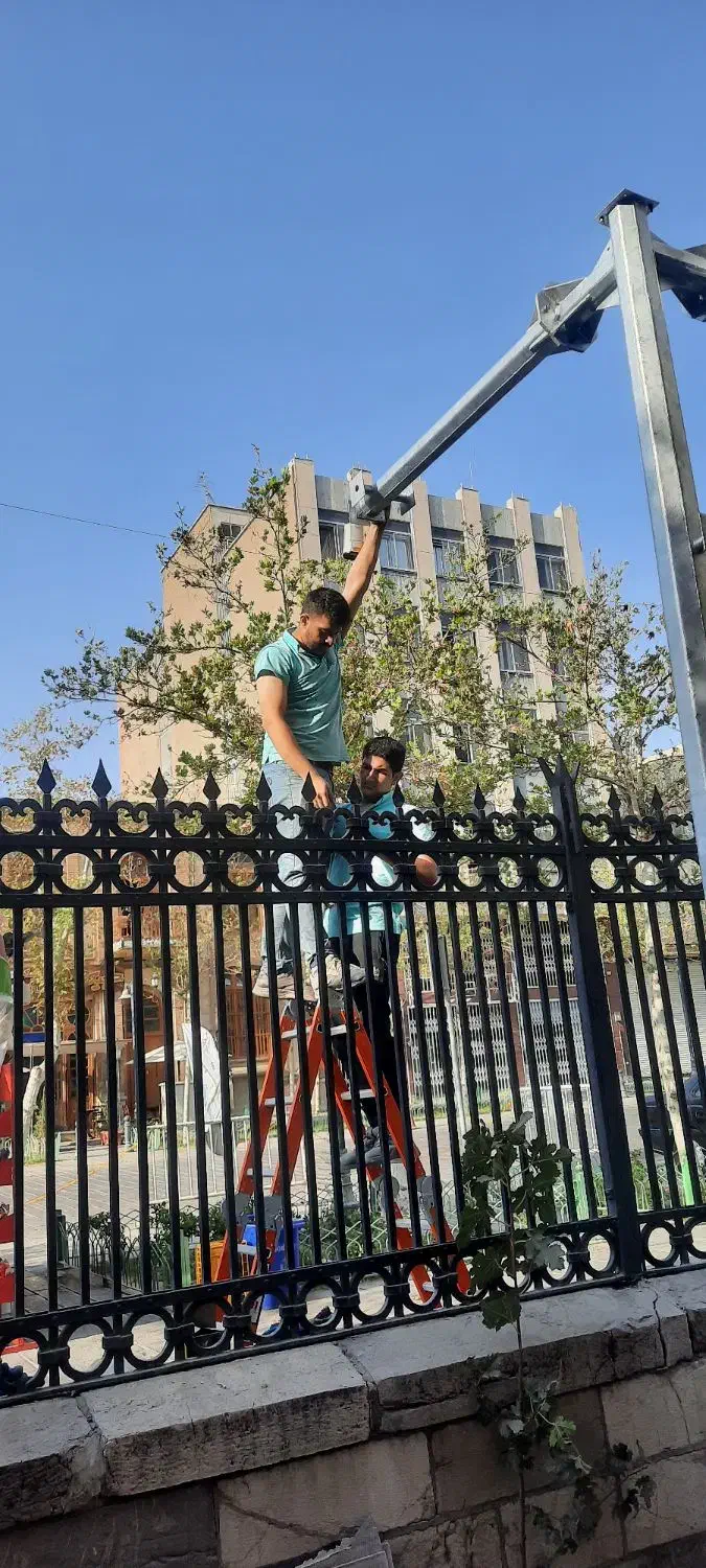 استخدام برقکار آشنا به لوله گذاری و کابل کشی|استخدام صنعتی، فنی، مهندسی|تهران, سعادت‌آباد|دیوار