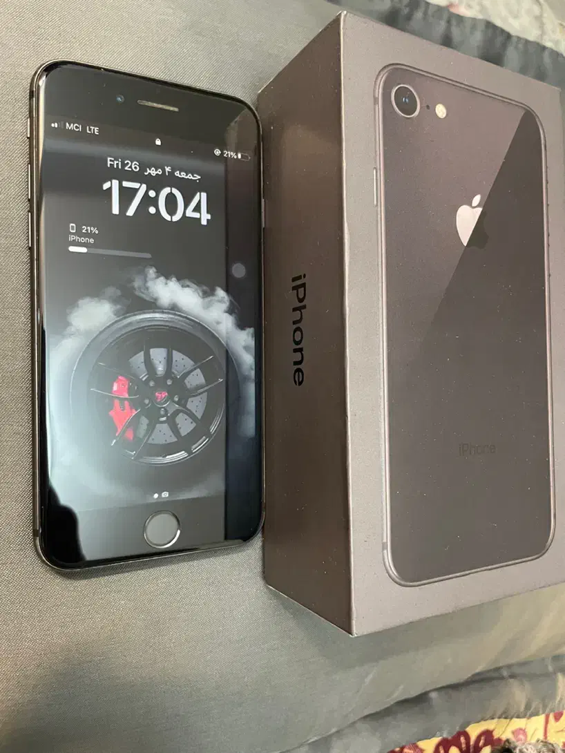 iphone 8  256 لازَروَرَقی|موبایل|نسیم‌شهر, |دیوار