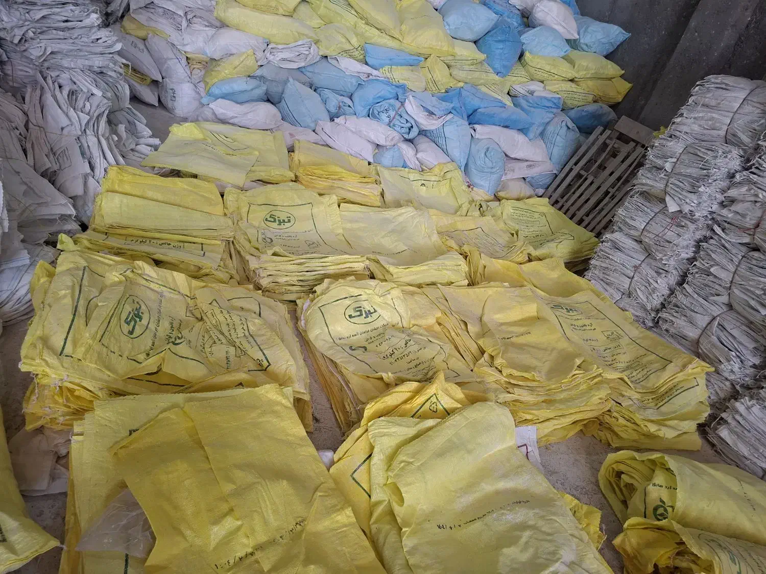 خریدوفروش کیسه|عمده‌فروشی|مشهد, کاظم آباد پنجشنبه|دیوار