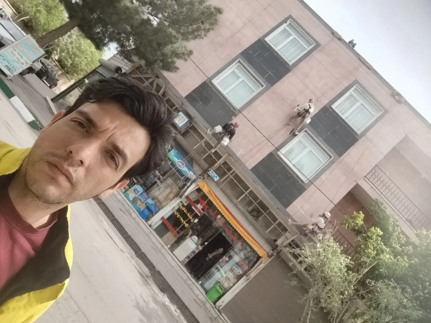 پیچ رولپلاک نما و نماشویی بدون داربست با طناب|خدمات پیشه و مهارت|ابهر, |دیوار