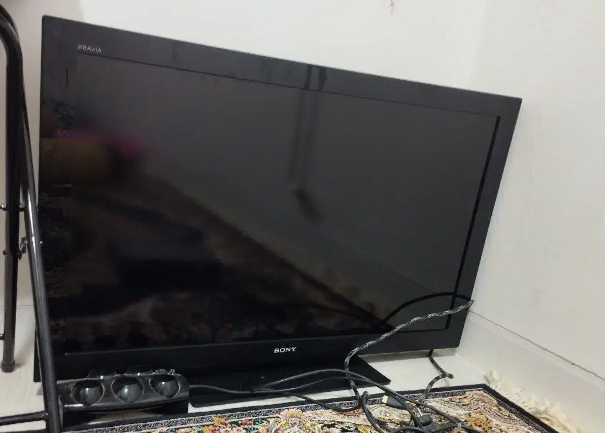 تلویزیون ۴۲ اینچ|تلویزیون و پروژکتور|جوانرود, |دیوار