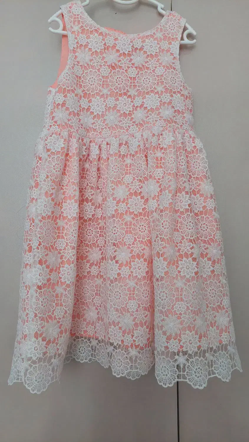 تعدادی پیراهن دخترانه|کفش و لباس بچه|تربت جام, مسکن مهر|دیوار