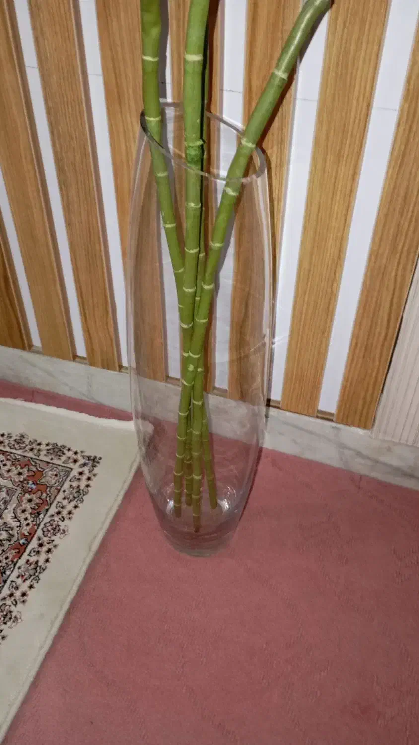 گل بامبو و گلدان|گل مصنوعی|خوانسار, |دیوار