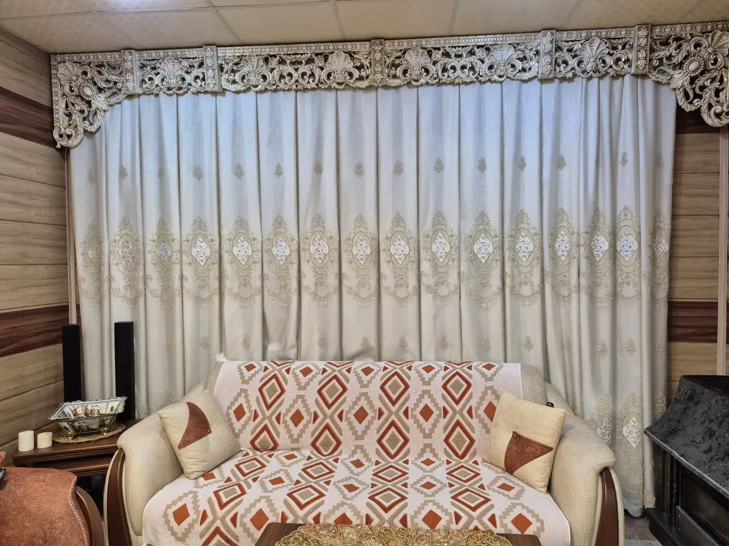 پرده ابریشم نو و بسیار تمیز همراه با آستر|پرده، رانر، رومیزی|بندرعباس, |دیوار