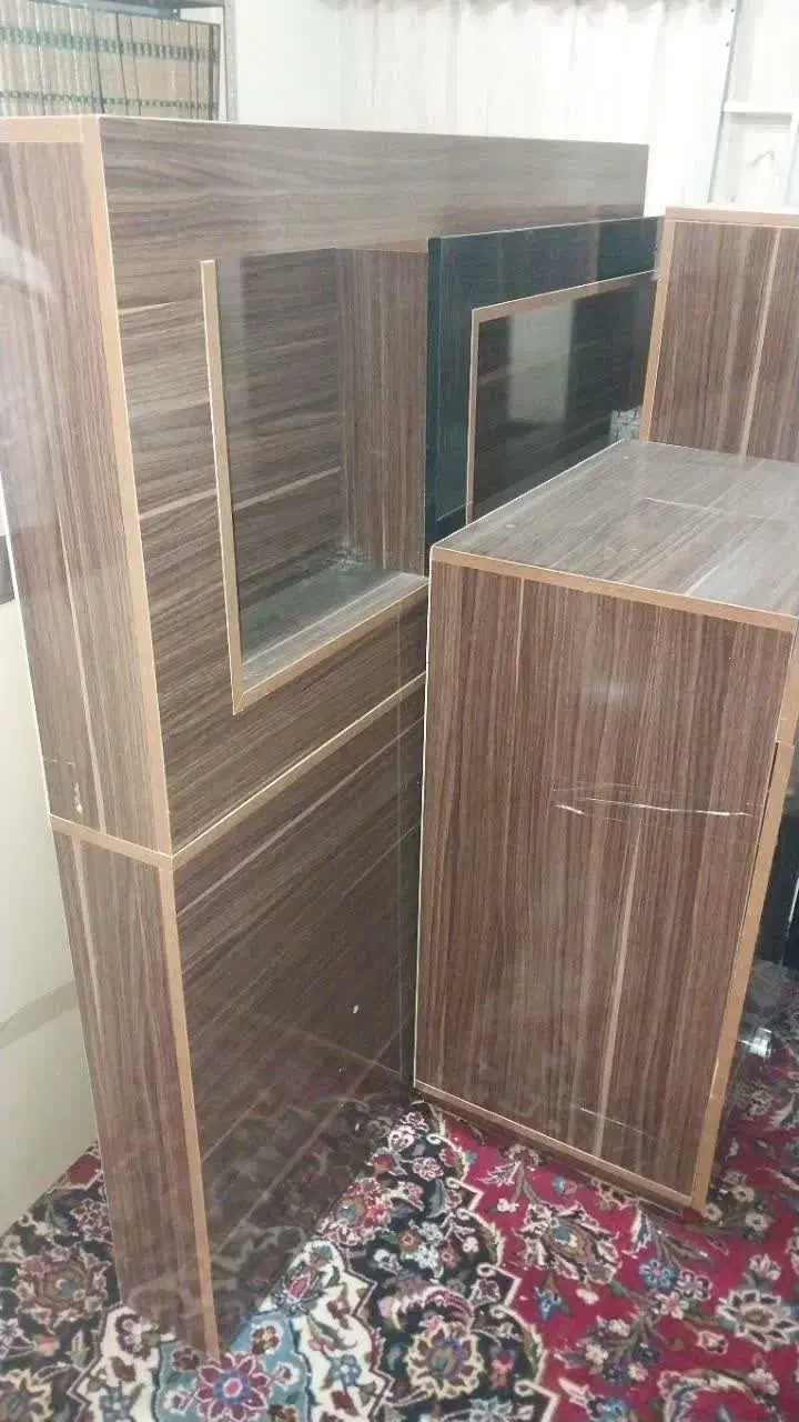 تخت خواب دونفره همراه میز ارایش و صندلی|تخت و سرویس خواب|قم, گلزار|دیوار