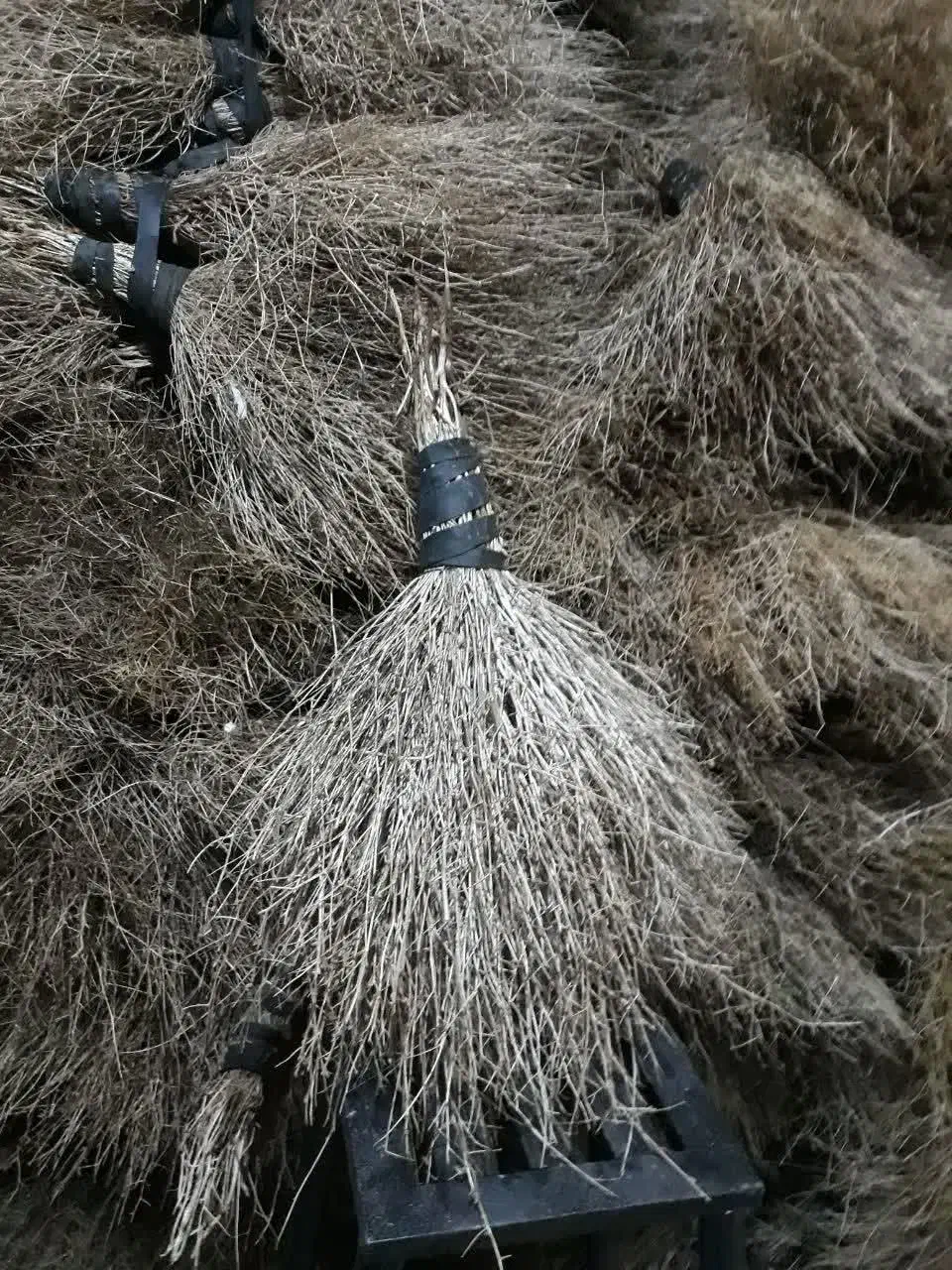 جاروی کوهی تعداد|لوازم نظافت|رزن, |دیوار