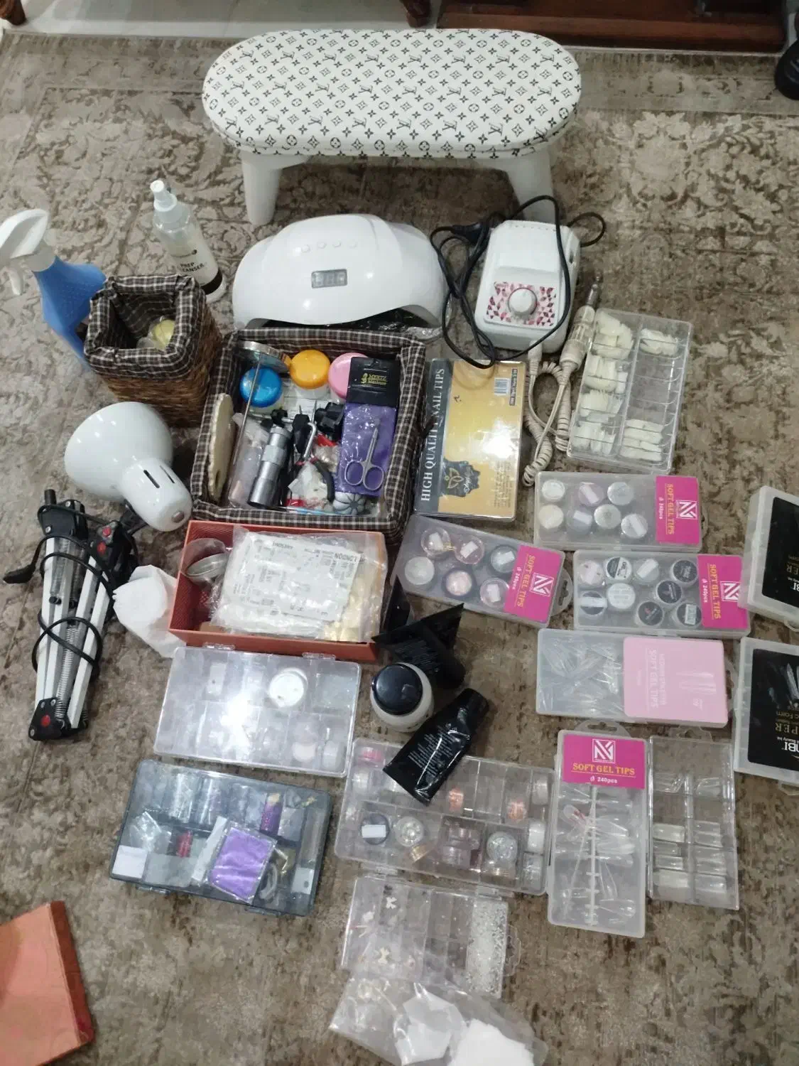 وسایل ناخن آرایشگاه لاک ژل|آرایشگاه و سالنهای زیبایی|محمدشهر, محمدشهر|دیوار