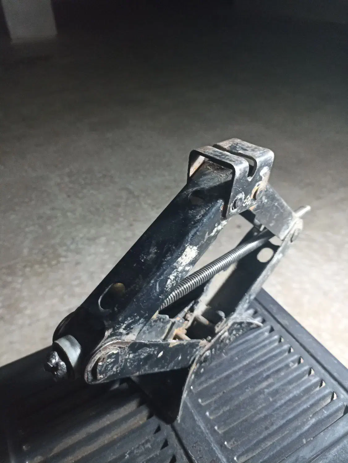 جک ماشین|قطعات یدکی و لوازم جانبی|همدان, |دیوار