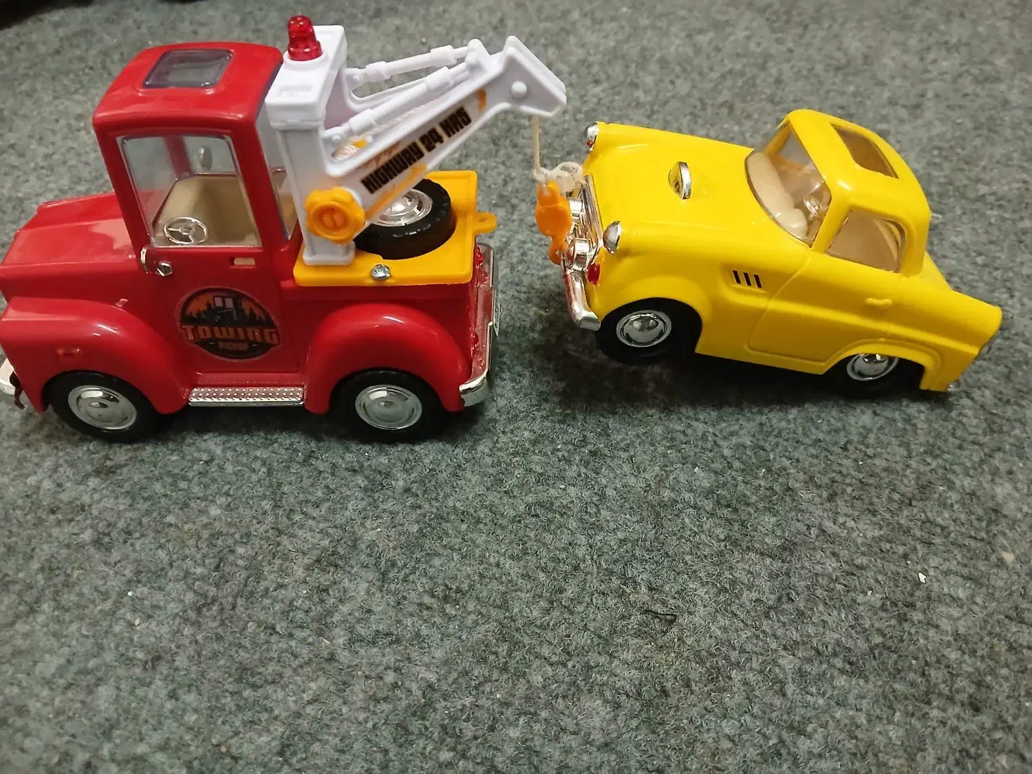 اسباب بازی ماشین بچههای کوچک ۲۰۰ توما|اسباببازی|پردیس, فاز ۱|دیوار