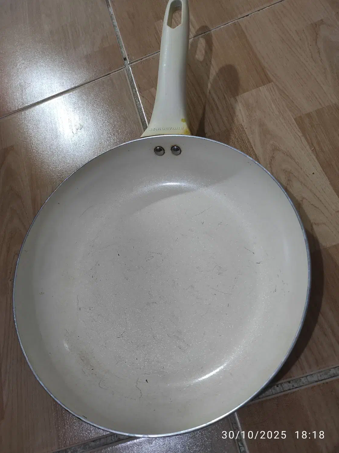 ماهیتابه دوطرفه دسینی|ظروف پخت‌وپز|سمنان, |دیوار