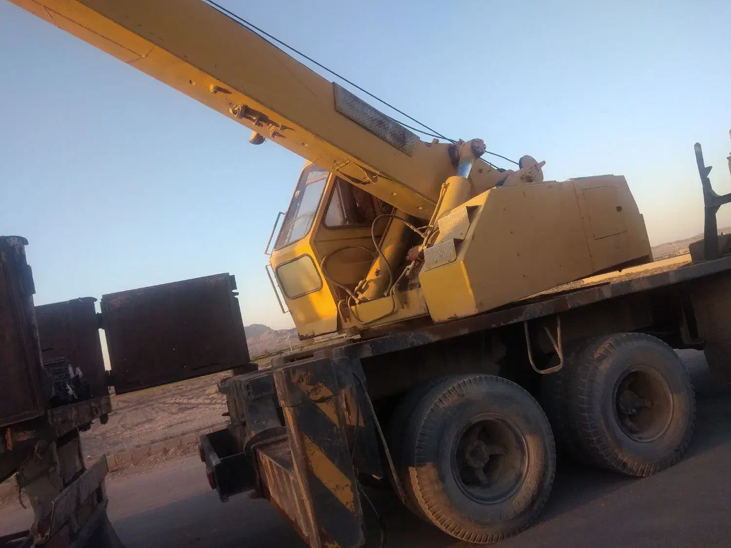 جرثقیل 16تن کاتو|خودرو سنگین|کرمان, |دیوار