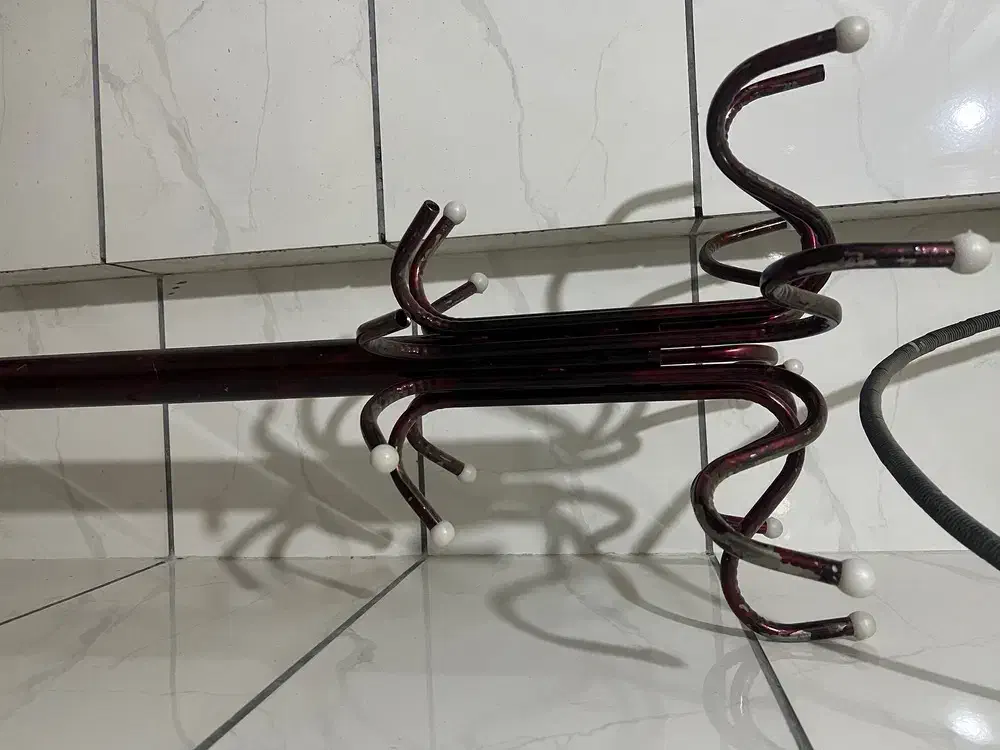 جالباسی ایستاده|بندرخت و رختآویز|مشهد, رستگار|دیوار