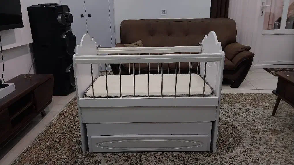 تخت بچه|تخت و صندلی بچه|رشت, پاره بیجار|دیوار