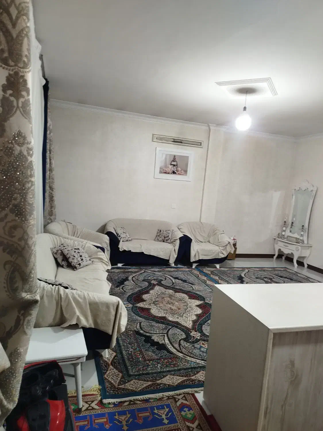 62متر آپارتمان نزدیک مترو