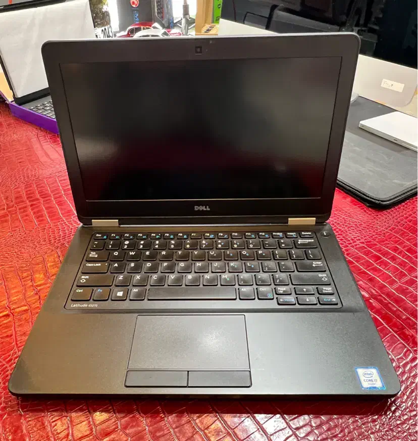 لپ تاپ دل  Dell latitude E 5270 Core i7|رایانه همراه|تهران, دزاشیب|دیوار