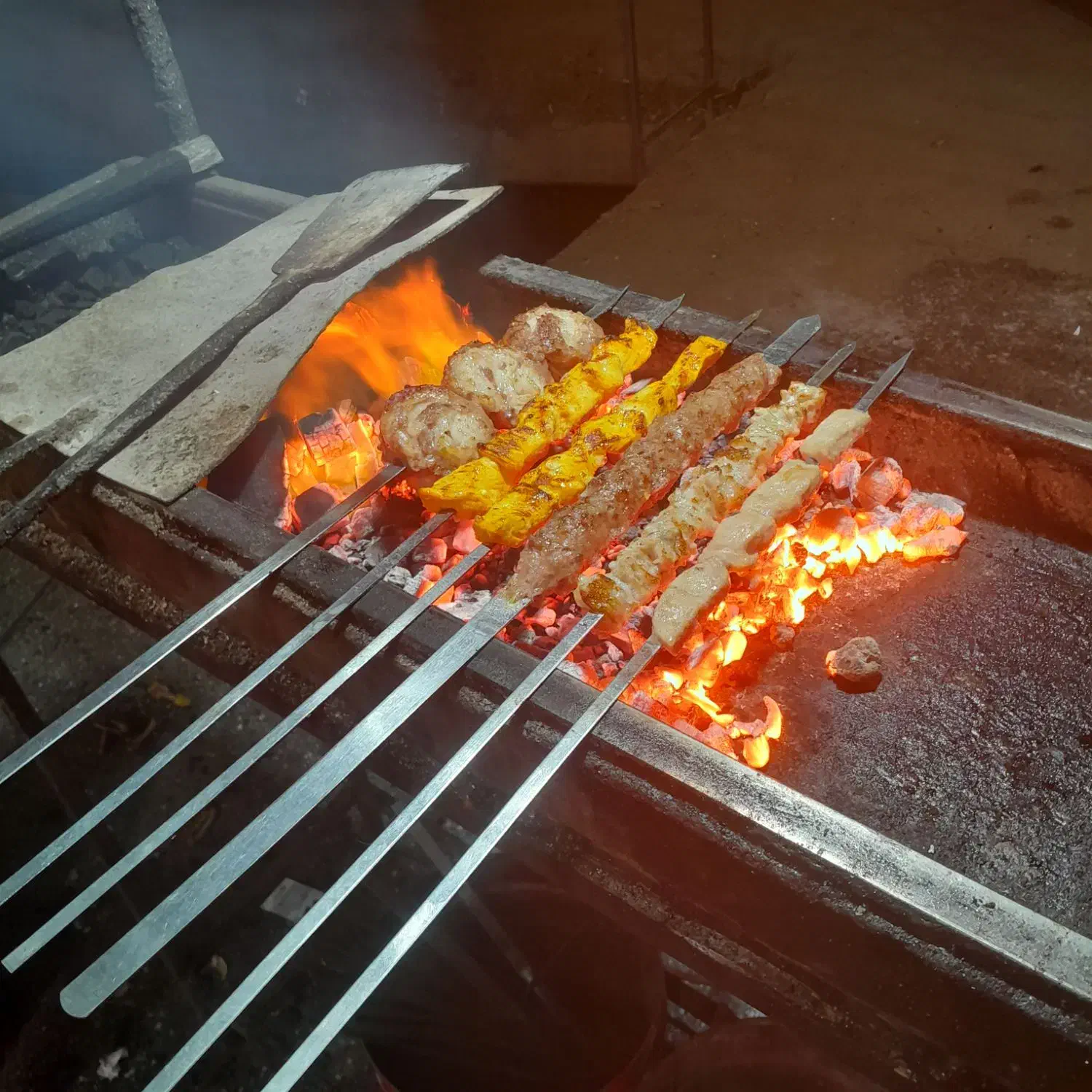 به یک ظرف شور نیاز داریم خانم|استخدام سرایداری و نظافت|اردبیل, |دیوار