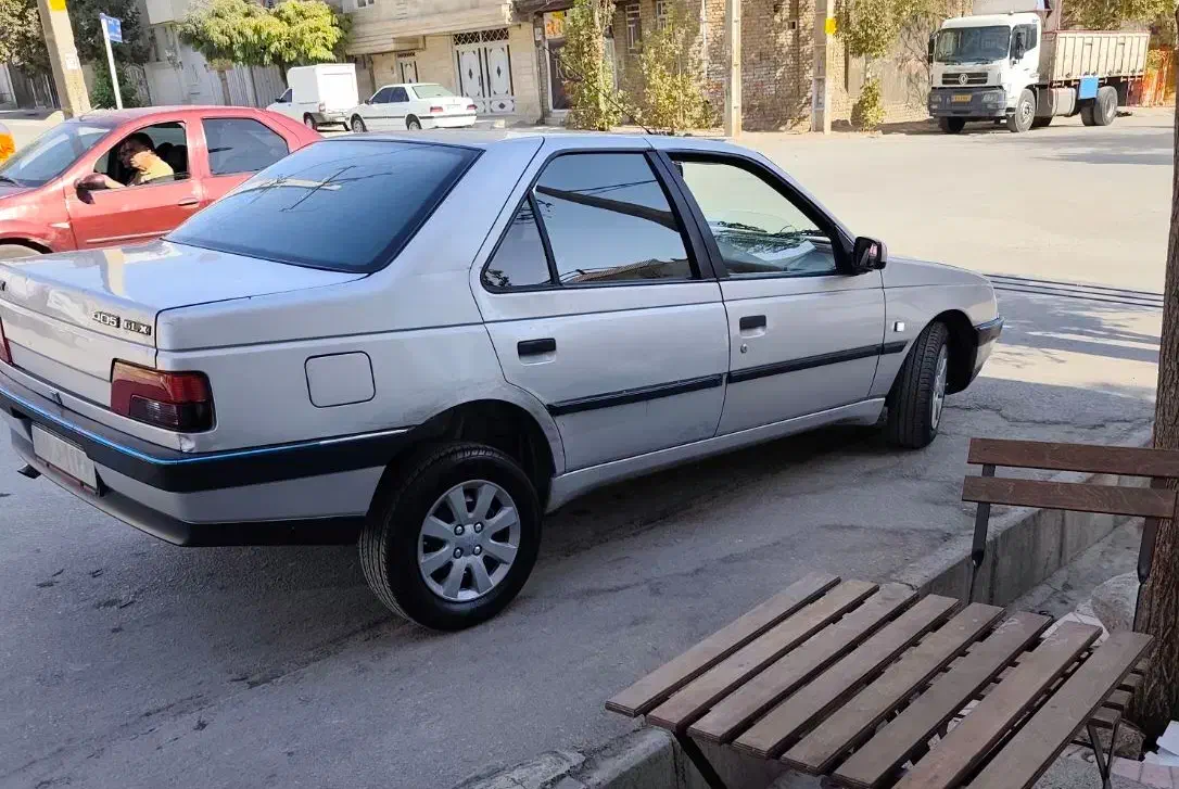 پژو405مدل90 لوازمی(xum)|خودرو سواری و وانت|خرم‌آباد, |دیوار