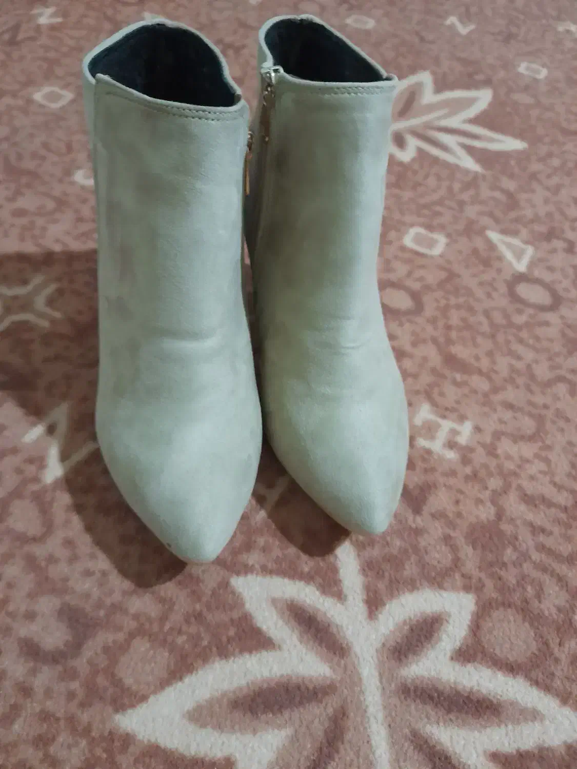 نیم بوت کرم نونوسایز37 قیمت 550|کیف، کفش، کمربند|کرمانشاه, |دیوار