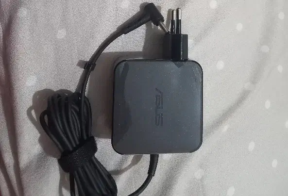 شارژر لپ تاب ایسوز نو|قطعات و لوازم جانبی رایانه|ملارد, |دیوار