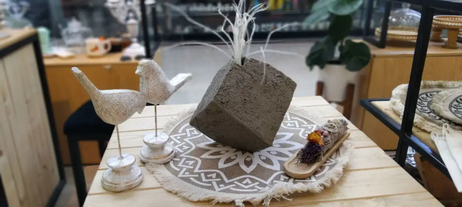 گلدان مکعبی|صنایع دستی و سایر لوازم تزئینی|قزوین, |دیوار