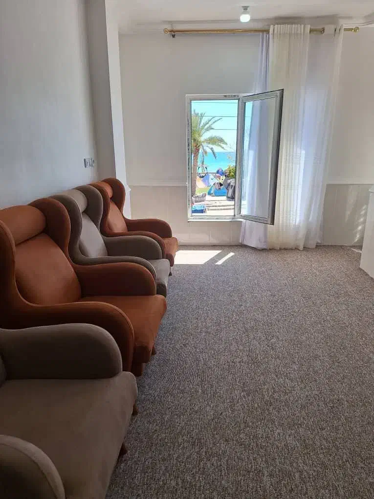 واحد مبله سیراف رو به دریا|اجارهٔ کوتاه‌مدت آپارتمان و سوئیت|سیراف, |دیوار