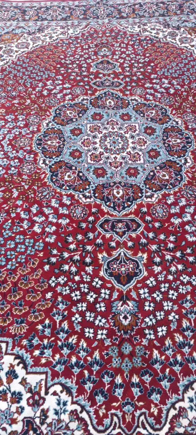 فروش ۳ تخته فرش ( همرنگ و بدون ایراد)|فرش|قروه, |دیوار