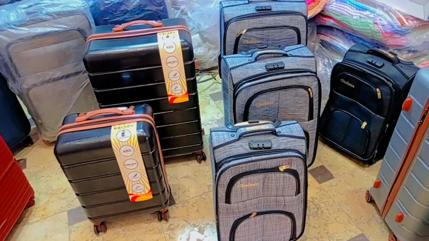 چمدان درجه یک|کیف، کفش، کمربند|بروجرد, |دیوار