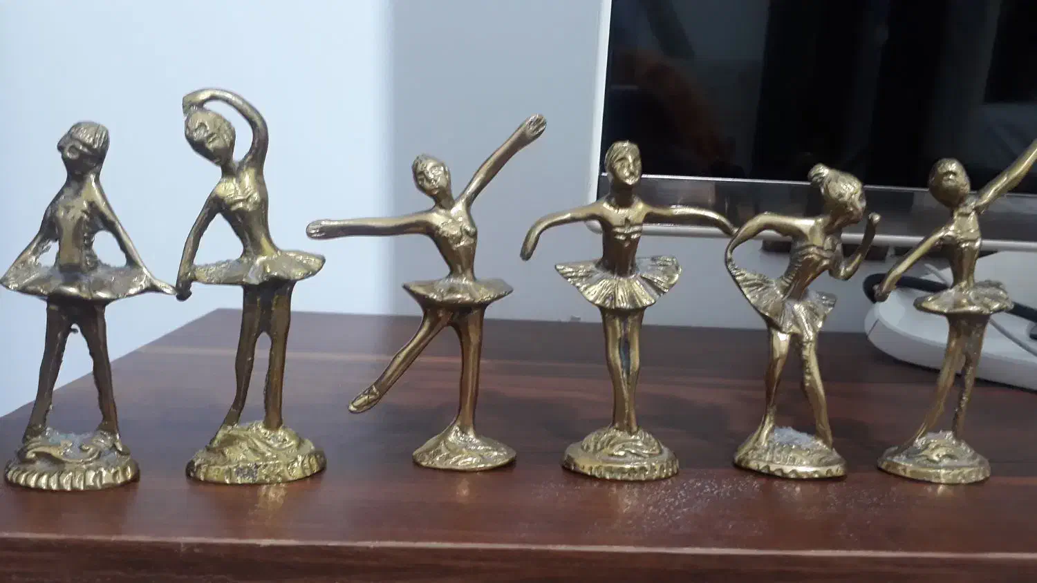 مجسمه|مجسمه، تندیس، ماکت|دماوند, دماوند|دیوار