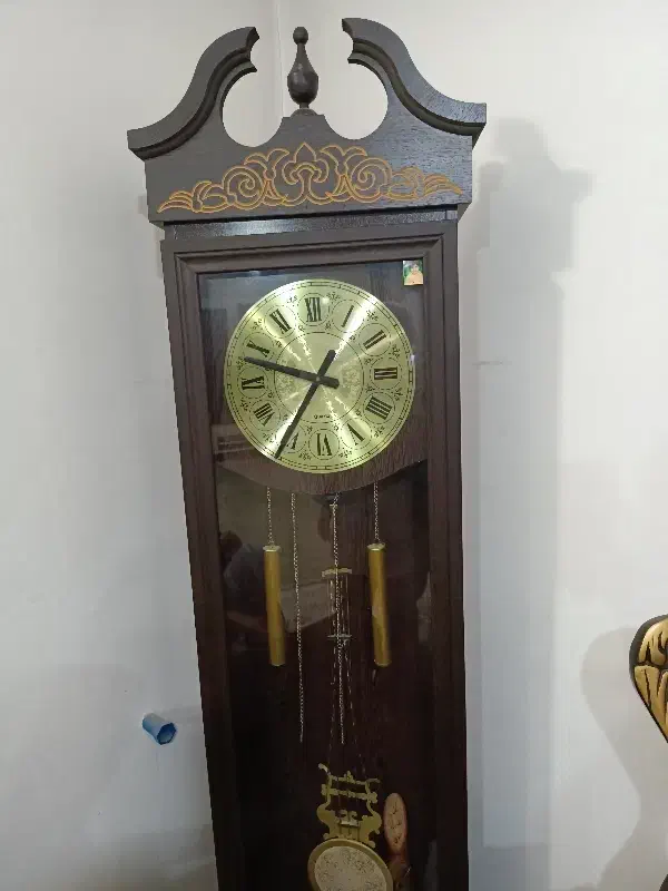 ساعت و میز|ساعت دیواری و تزئینی|اصفهان, شهرک امام خمینی|دیوار